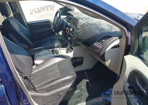 2012 Chrysler Town & Country Touring-L z USA, uszkodzony, nr VIN 2C4RC1CG5CR270056